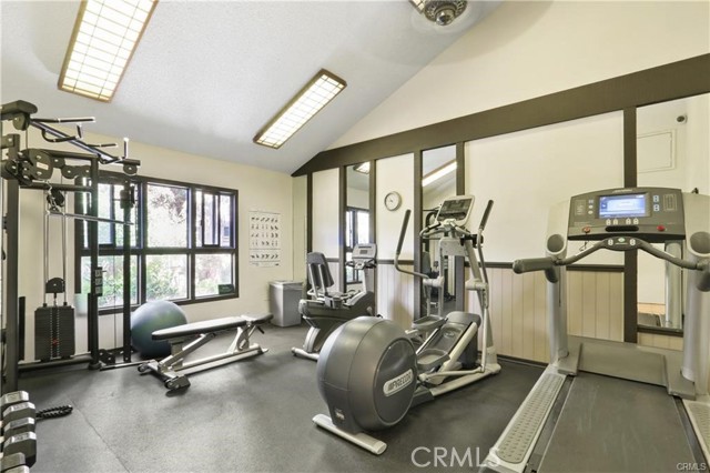 Detail Gallery Image 30 of 31 For 7890 E Spring St 10f,  Long Beach,  CA 90815 - 2 Beds | 2 Baths