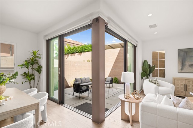 Detail Gallery Image 12 of 75 For 111 Donati, Irvine,  CA 92602 - 4 Beds | 3 Baths