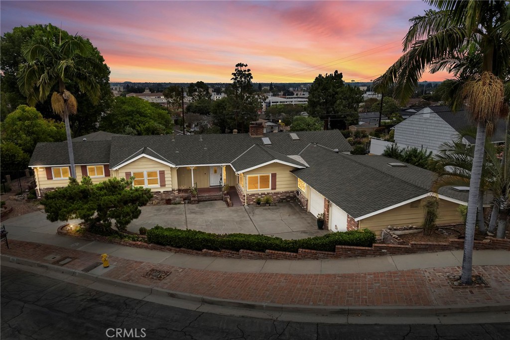 1135 Sheppard Drive