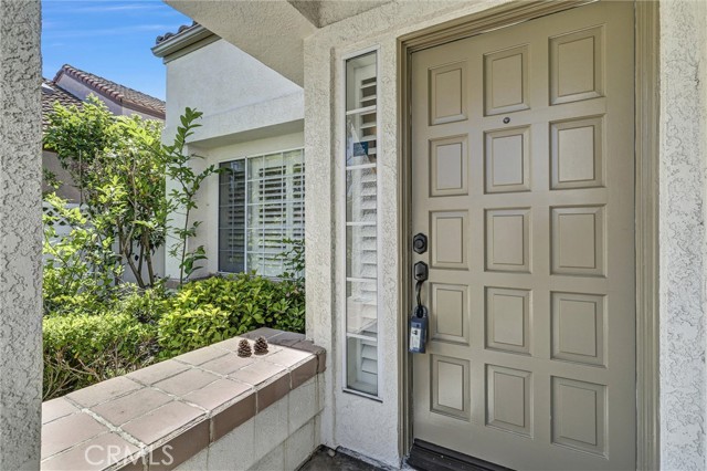 Detail Gallery Image 4 of 30 For 11 Corsica, Irvine,  CA 92614 - 4 Beds | 2/1 Baths