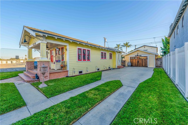 Detail Gallery Image 4 of 33 For 226 E 53rd St, Long Beach,  CA 90805 - 2 Beds | 1 Baths