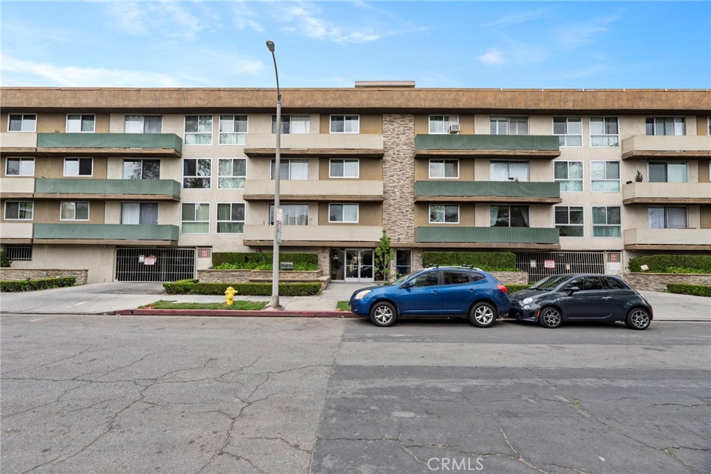 525 N Sycamore Avenue #333