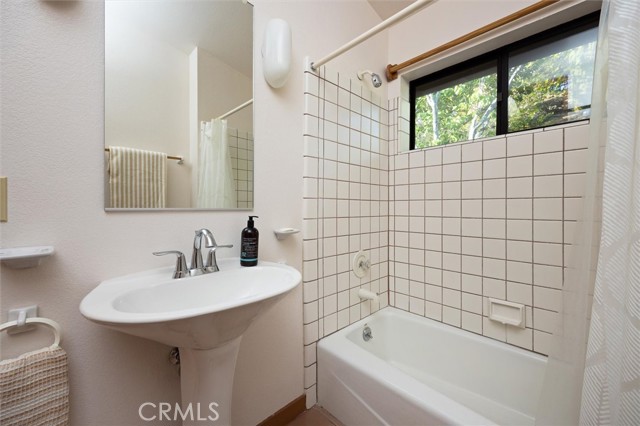 Detail Gallery Image 25 of 62 For 957 Skyline Dr, San Luis Obispo,  CA 93405 - 4 Beds | 2 Baths