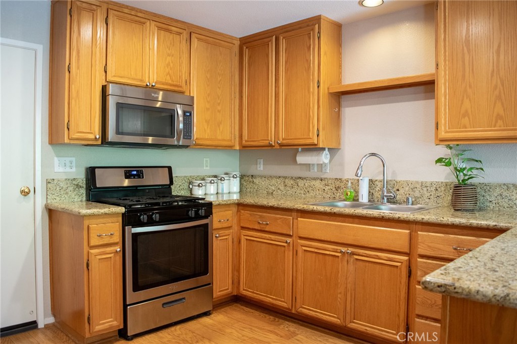 412 Dakota - photo 15