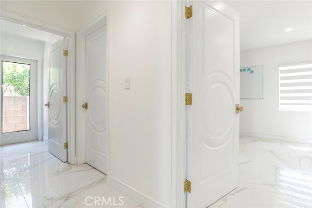 12410 Mclennan Avenue, Granada Hills CA: https://media.crmls.org/medias/ed37647e-af66-4020-876c-37fbbd01bf37.jpg