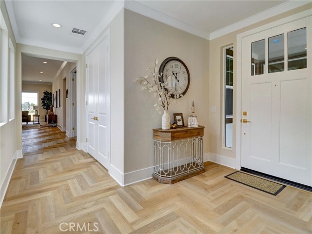Detail Gallery Image 2 of 17 For 35889 Wildwood Crest Dr, Yucaipa,  CA 92399 - 4 Beds | 3 Baths