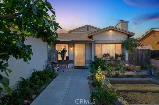 Detail Gallery Image 6 of 35 For 7857 Embry Point, San Diego,  CA 92126 - 5 Beds | 3 Baths