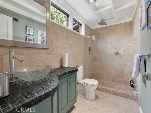 6033 Fulcher photo 17