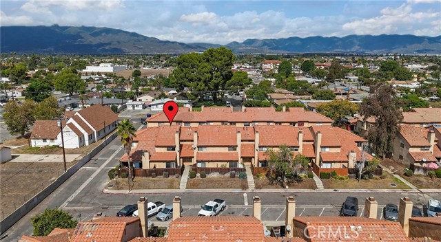 Detail Gallery Image 36 of 38 For 16590 Terrace Ln #G,  Fontana,  CA 92335 - 3 Beds | 2/1 Baths