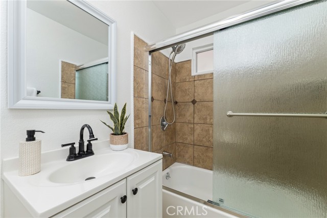 1048 S Record Avenue, East Los Angeles CA: https://media.crmls.org/medias/ed39c628-b9bc-465f-be33-cc393720aa76.jpg