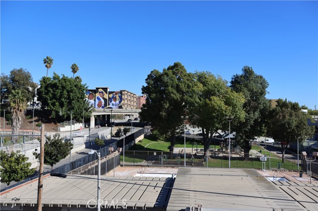 1526 E 1st Street, Los Angeles CA: https://media.crmls.org/medias/ed3ab83f-d91e-4b05-8021-940b01b54431.jpg