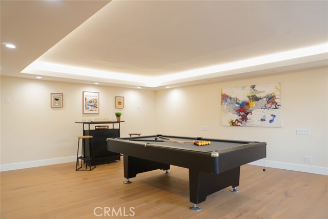 23242 Burbank Boulevard, Woodland Hills CA: https://media.crmls.org/medias/ed3ac0ea-e7aa-4957-83d7-0d176dc739c2.jpg