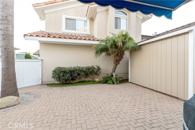 1930 Gates Avenue, Redondo Beach, California 90278, 4 Bedrooms Bedrooms, ,2 BathroomsBathrooms,Residential,Sold,Gates,SB17239124