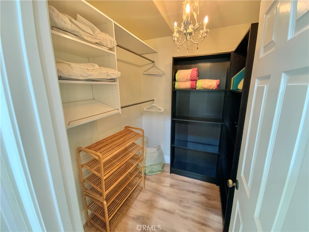 https://media.crmls.org/medias/ed3b3092-1551-423d-beea-0c95c560bcff.jpg?preset=X-Large