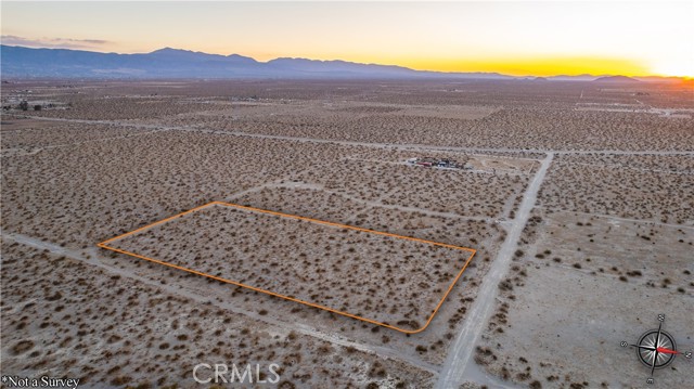 3 Sandstone Rd, Phelan CA: https://media.crmls.org/medias/ed3b3dd9-9f76-4470-8289-cf0d0d7242bb.jpg