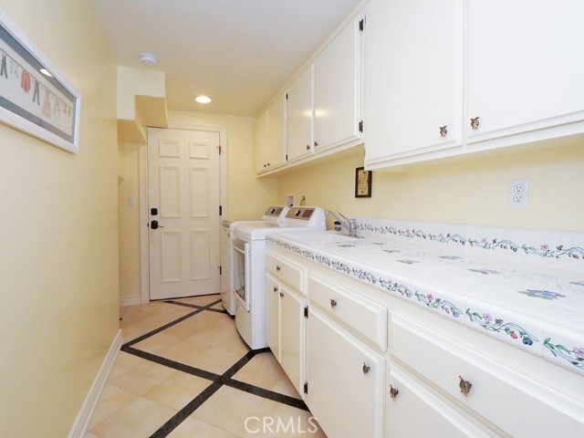 7 Country Meadow Road, Rolling Hills Estates, California 90274, 4 Bedrooms Bedrooms, ,3 BathroomsBathrooms,Residential,Sold,Country Meadow,PV22126276