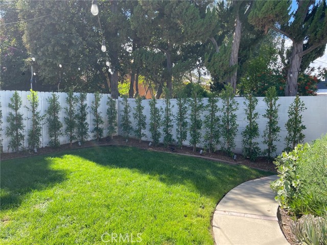 5785 Bertrand Avenue, Encino CA: https://media.crmls.org/medias/ed3bb960-ed72-4453-9631-0fc077089c0d.jpg