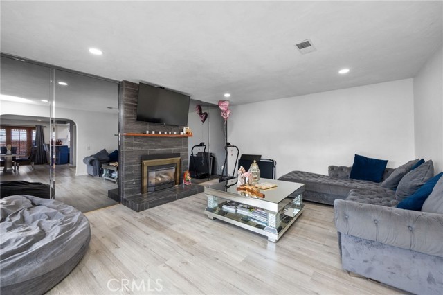 Detail Gallery Image 11 of 28 For 15733 Tetley 1a,  Hacienda Heights,  CA 91745 - 3 Beds | 2/1 Baths