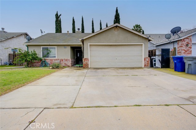 Detail Gallery Image 1 of 20 For 2019 Monroe Ct, Chowchilla,  CA 93610 - 3 Beds | 2 Baths