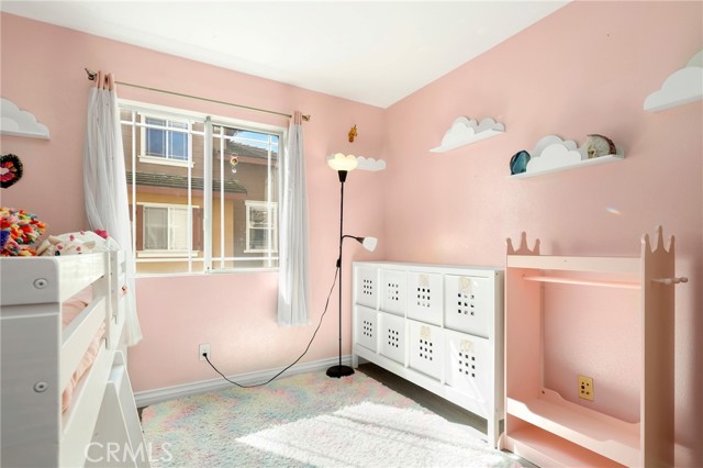 Image 17 of 16 For 33 Chadron  