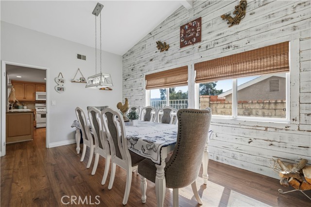 Detail Gallery Image 11 of 54 For 28442 Alder Peak, Canyon Country,  CA 91387 - 5 Beds | 3 Baths