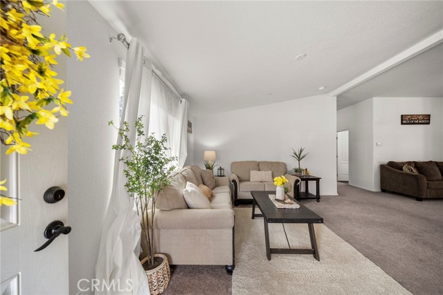 Detail Gallery Image 4 of 38 For 229 Chaparral, Frazier Park,  CA 93225 - 4 Beds | 2 Baths