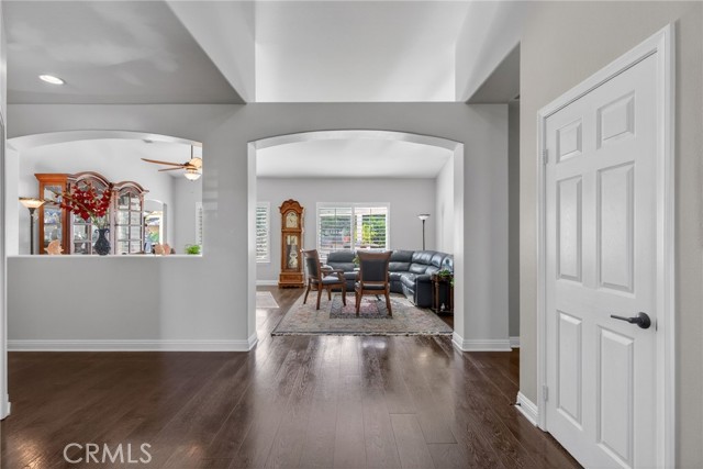 Detail Gallery Image 8 of 64 For 14029 Dove Canyon Dr, Riverside,  CA 92503 - 3 Beds | 2/1 Baths