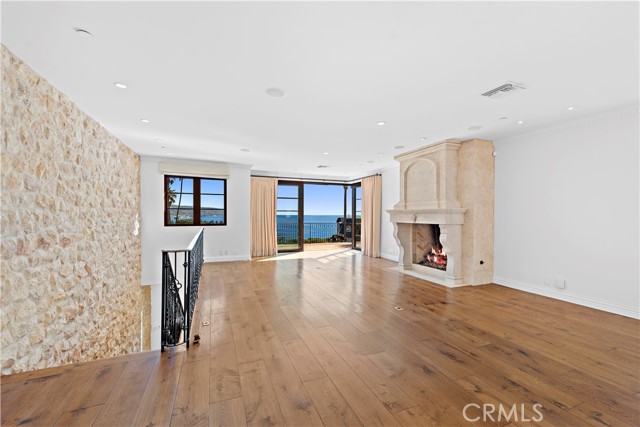 Detail Gallery Image 10 of 71 For 177 Crescent Bay Dr, Laguna Beach,  CA 92651 - 4 Beds | 4/2 Baths