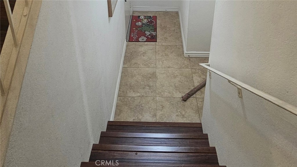 https://media.crmls.org/medias/ed411f8e-7148-476c-8456-4cd28c4defa4.jpg?preset=X-Large