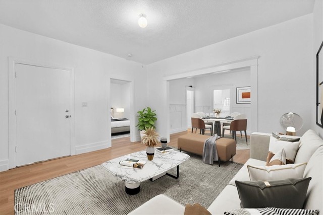 Front Image Thumbnail for CRPW25270043