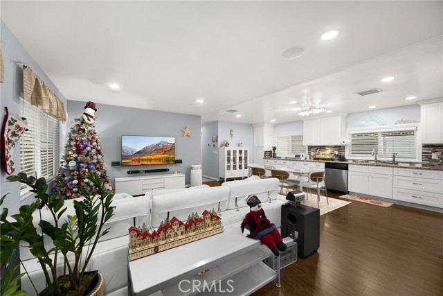 Front Image Thumbnail for CRPW25275397