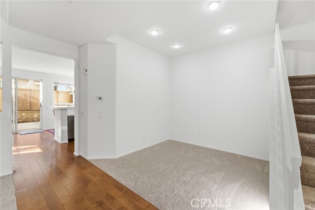 Detail Gallery Image 6 of 32 For 4933 Santo, Oak Park,  CA 91377 - 3 Beds | 2/1 Baths