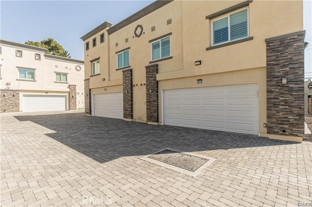 217 N. San Antonio Avenue, Upland CA: https://media.crmls.org/medias/ed42a9ca-39e4-40d2-b667-582ce6cd577a.jpg