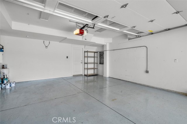 1605 Steinhart Avenue, Redondo Beach CA: https://media.crmls.org/medias/ed43ad5a-7109-4e97-9e00-2503135722a6.jpg