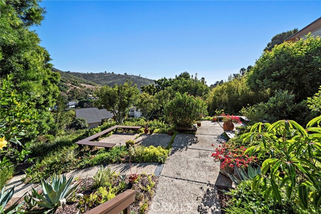 Detail Gallery Image 42 of 46 For 1362 Morningside Dr, Laguna Beach,  CA 92651 - 5 Beds | 3/1 Baths