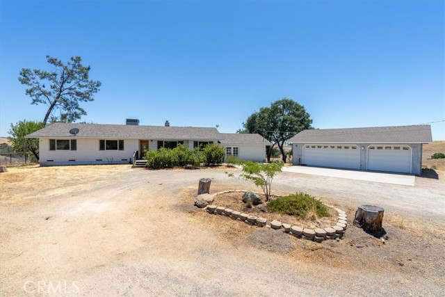 75463 Ranchita Avenue, San Miguel CA: https://media.crmls.org/medias/ed4483a4-203b-4aa5-a8bd-d45cad51af7c.jpg