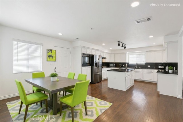 Detail Gallery Image 10 of 33 For 9261 Cedar, Bellflower,  CA 90706 - 5 Beds | 3 Baths