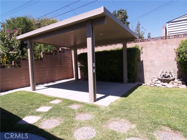 5554 La Deney E Street, Montclair CA: https://media.crmls.org/medias/ed46f734-707d-4d24-9570-c0780b69acb0.jpg