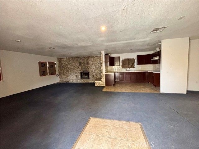 32900 Dune Road., Newberry Springs CA: https://media.crmls.org/medias/ed47562c-1a1f-4552-ac90-faf9de742a01.jpg