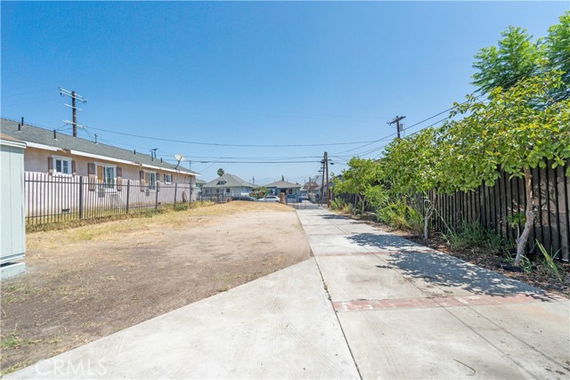 3 Bed Home for Sale in Los Angeles, California