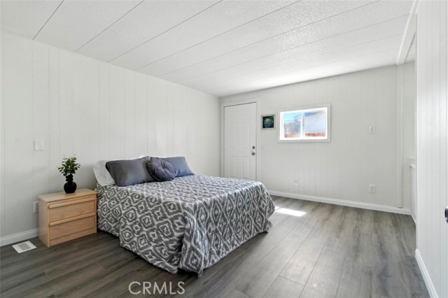 900 Santa Clara Circle, Hemet CA: https://media.crmls.org/medias/ed47b7b6-8577-4386-9a81-110809c54ca0.jpg