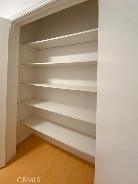 908 15th Street, Santa Monica CA: https://media.crmls.org/medias/ed48b056-e307-4724-8eea-254c28907774.jpg
