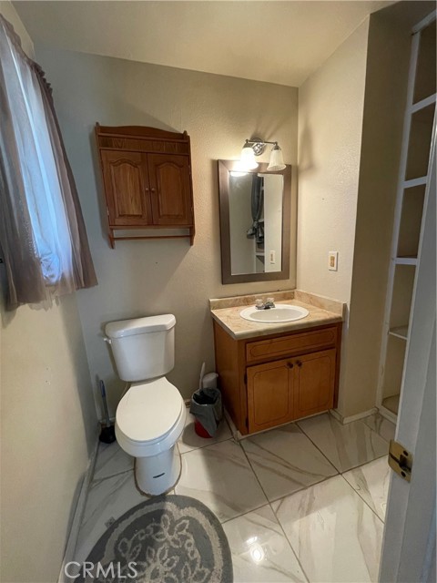 13499 Amigo Avenue, Parlier CA: https://media.crmls.org/medias/ed494b21-951d-4017-9a1d-2f9eb409495a.jpg