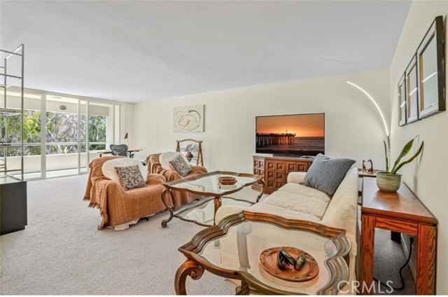 639 Paseo De La Playa, Redondo Beach CA: https://media.crmls.org/medias/ed4a0976-f933-4481-92f4-eafad2ab5f0e.jpg