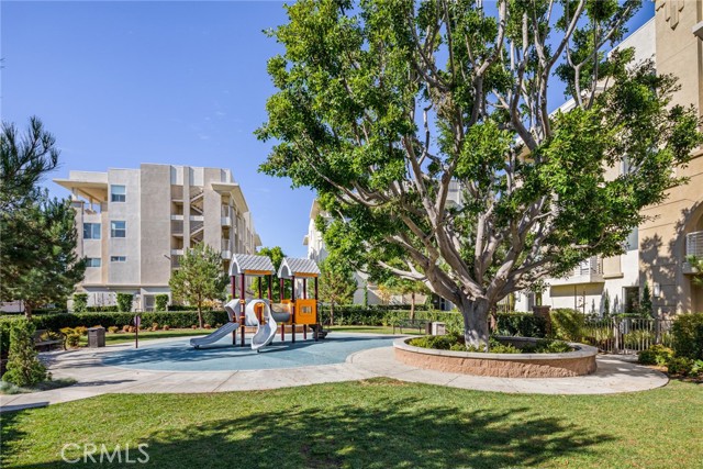 13123 Park Place, Hawthorne CA: https://media.crmls.org/medias/ed4a5428-ede6-4df4-9cf6-eee5f00ed5e2.jpg
