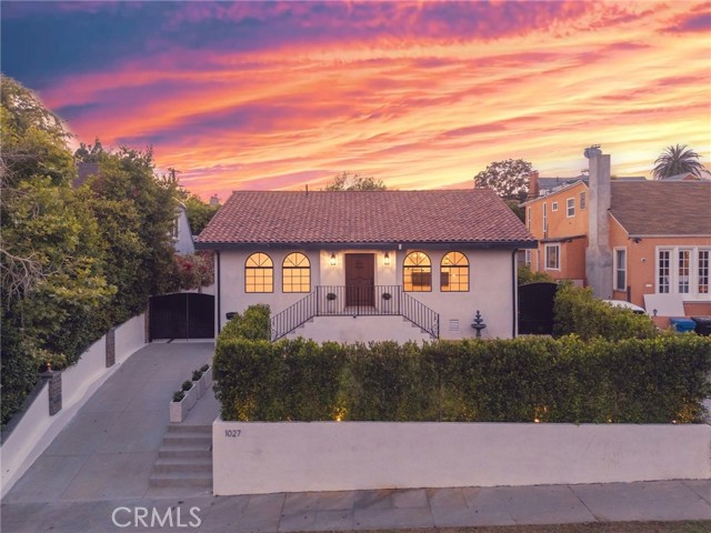 Detail Gallery Image 69 of 71 For 1027 S Lucerne Bld, Los Angeles,  CA 90019 - 4 Beds | 4 Baths