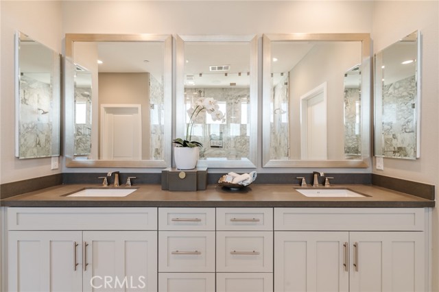 Detail Gallery Image 35 of 75 For 18108 Esker Ln, Canyon Country,  CA 91350 - 5 Beds | 3 Baths