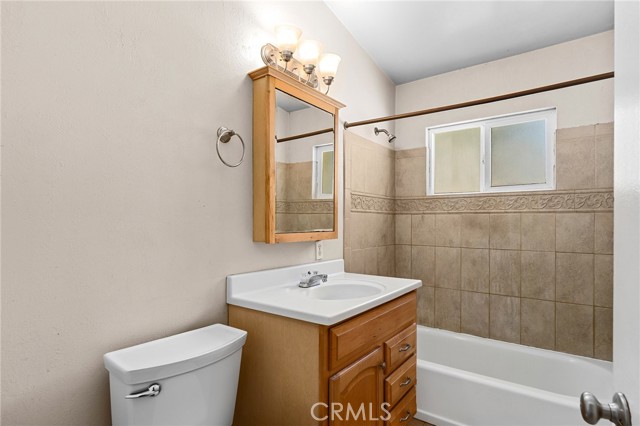 2344 Porter Wy, Chico CA: https://media.crmls.org/medias/ed4c3c02-41a4-4dbf-8bfa-8d5df567e960.jpg