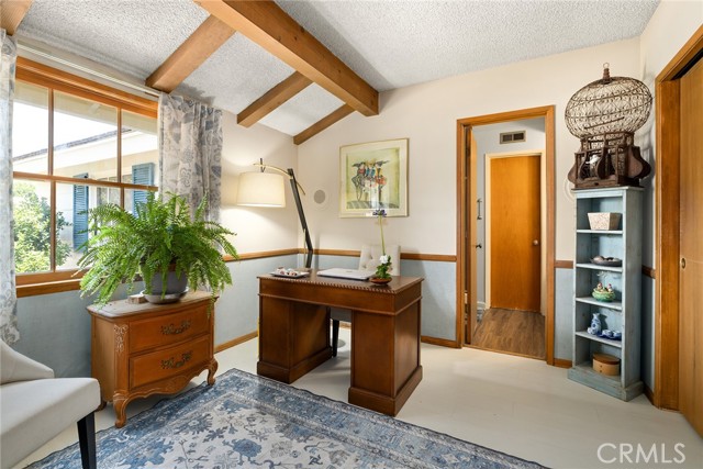 23856 Aetna Street, Woodland Hills CA: https://media.crmls.org/medias/ed4c9c27-7366-47d9-b1ec-0bd6424ddb8b.jpg