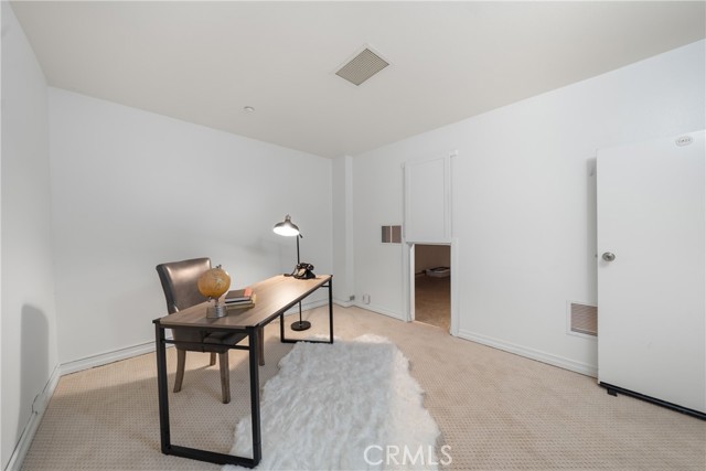 Detail Gallery Image 22 of 35 For 6011 Dawn Creek #7,  Playa Vista,  CA 90094 - 3 Beds | 2/1 Baths